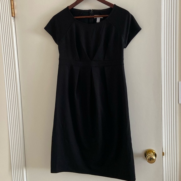 Maternity little black dress - Picture 1 of 3
